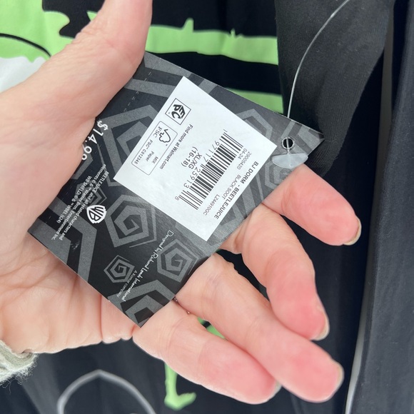 BEETLEJUICE & Lydia Deetz Women’s Sleepshirt Nightgown Oversize size xl - Picture 6 of 8